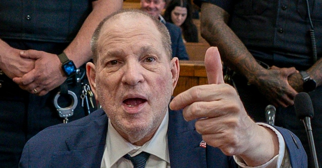 epa12170057 Former film producer Harvey Weinstein appears in the courtroom as a jury continues to deliberate the evidence in the case against him, in which he is facing two counts of criminal sexual act in the first degree and one count of third-degree rape, at Manhattan Criminal Court in New York, New York, USA, 11 June 2025. Weinstein was convicted of first-degree criminal sexual act and third-degree rape in 2020 and sentenced to 23 years in prison, but the conviction was overturned on appeal in April 2024 and Weinstein is now being retried on the charges. EPA/STEVEN HIRSCH / POOL