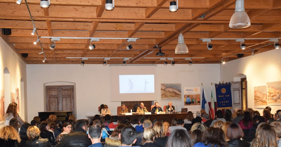 Rotary e le Scuole Unite per la Salute: Nuova Strategia Contro l'Obesità Infantile in Italia