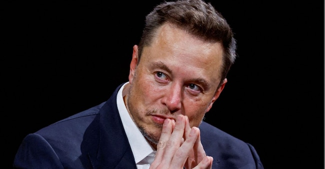 FILE PHOTO: Elon Musk, chief executive officer of SpaceX and Tesla, attending the Viva Technology conference dedicated to innovation and startups at the Porte de Versailles exhibition centre in Paris, France, June 16, 2023. REUTERS/Gonzalo Fuentes/File Photo