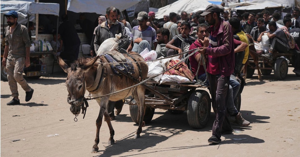 Gaza, quasi 40 palestinesi uccisi in nuove sparatorie vicino ai centri di distribuzione alimentare Gaza, quasi 40 palestinesi uccisi in nuove sparatorie vicino ai centri di distribuzione alimentare