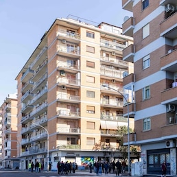 immagine non disponibile