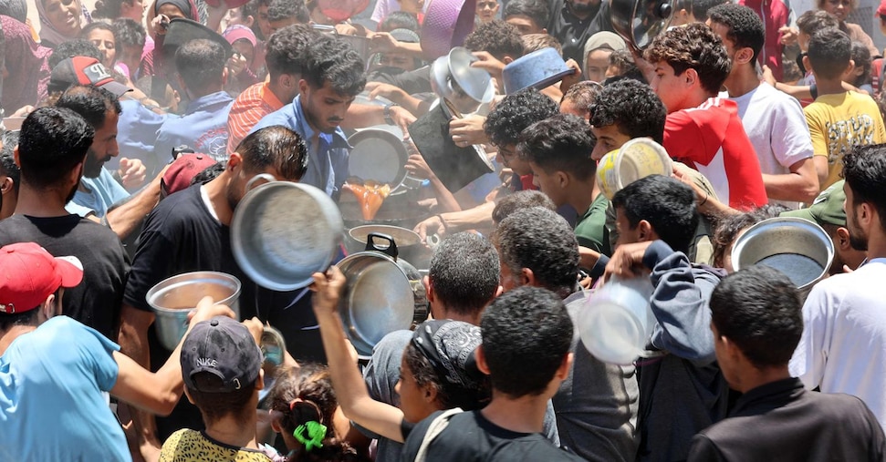 Gaza, altri 34 morti per gli attacchi Idf. Acqua potabile quasi esaurita Gaza, altri 34 morti per gli attacchi Idf. Acqua potabile quasi esaurita