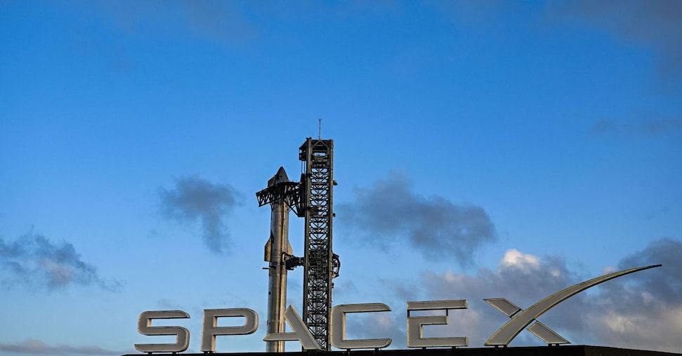 Texas, esplode a terra un razzo SpaceX, nessun ferito Texas, esplode a terra un razzo SpaceX, nessun ferito