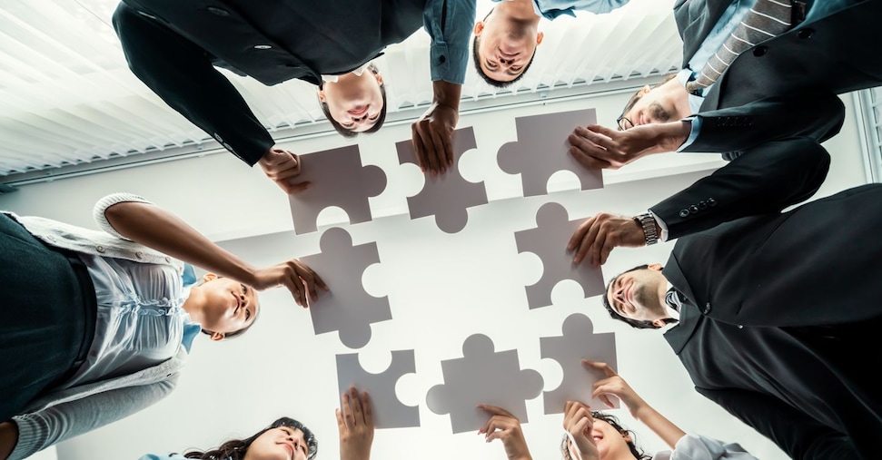 Oltre il comando e controllo: persone, autonomia e leadership nell’impresa che cambia