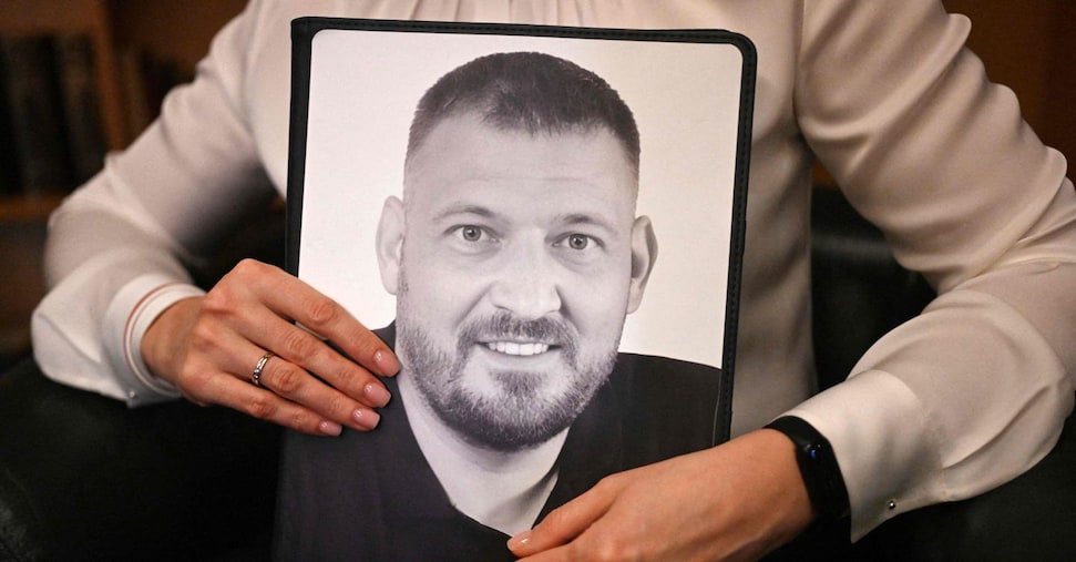 Bielorussia, scarcerato l’oppositore Sergei Tikhanovsky. La moglie ringrazia Usa e Ue Bielorussia, scarcerato l’oppositore Sergei Tikhanovsky. La moglie ringrazia Usa e Ue