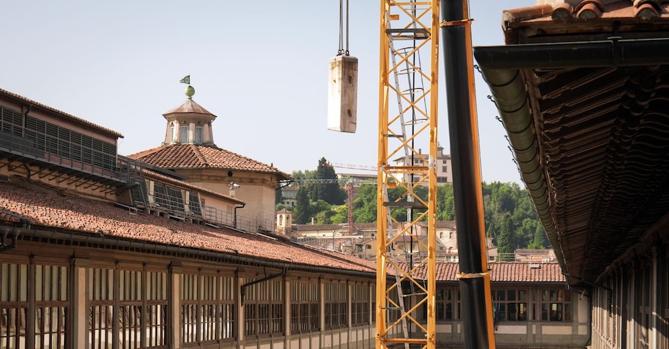 Uffizi, per un selfie turista danneggia capolavoro del 1712. Il direttore: «Porremo limiti» Uffizi, per un selfie turista danneggia capolavoro del 1712. Il direttore: «Porremo limiti»