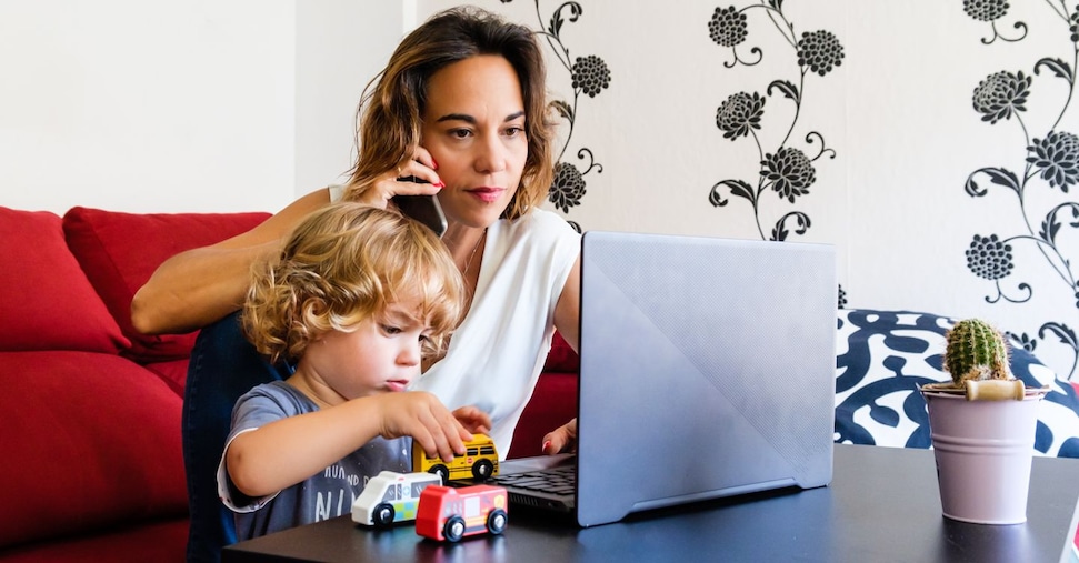 Mamme lavoratrici, in arrivo nuovo bonus da 480 euro. Ecco quando, come e per chi Mamme lavoratrici, in arrivo nuovo bonus da 480 euro. Ecco quando, come e per chi