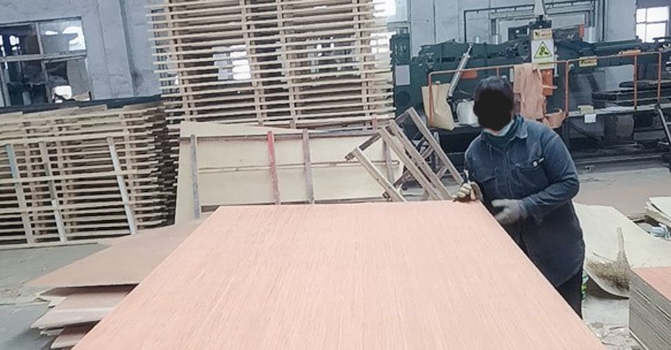 Legno, azioni antidumping contro la Cina. Ora la Ue indaga su lotti contraffatti Legno, azioni antidumping contro la Cina. Ora la Ue indaga su lotti contraffatti