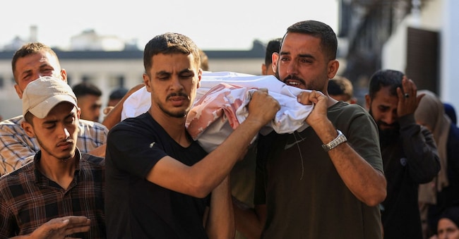 Funerale di un palestinese ucciso in un raid  REUTERS/Dawoud Abu Alkas
