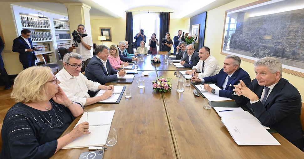 Confindustria e sindacati, il confronto riparte da sicurezza sul lavoro, politiche industriali e contratti Confindustria e sindacati, il confronto riparte da sicurezza sul lavoro, politiche industriali e contratti