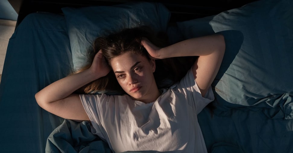 Ecco perché insonnia ed ansia ci rendono più fragili anche da giovani contro l'influenza e non solo