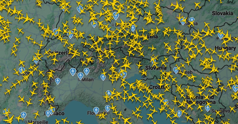 Caos aereo: i radar mandano in tilt gli aeroporti italiani del Nord Ovest Caos aereo: i radar mandano in tilt gli aeroporti italiani del Nord Ovest