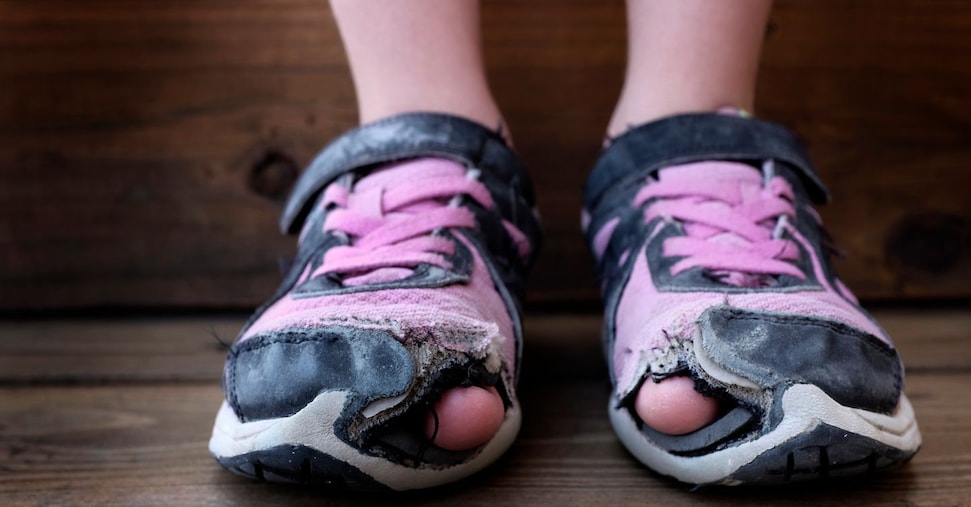 il 13,6% dei bambini Ue vive senza beni essenziali il 13,6% dei bambini Ue vive senza beni essenziali