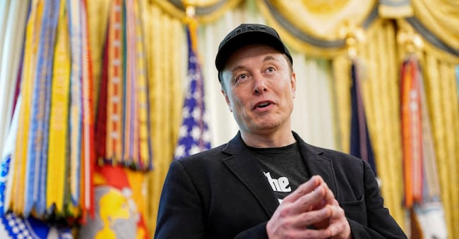 Elon Musk alla Casa Bianca prima della rottura con Trump  REUTERS/Nathan Howard/File Photo/File Photo