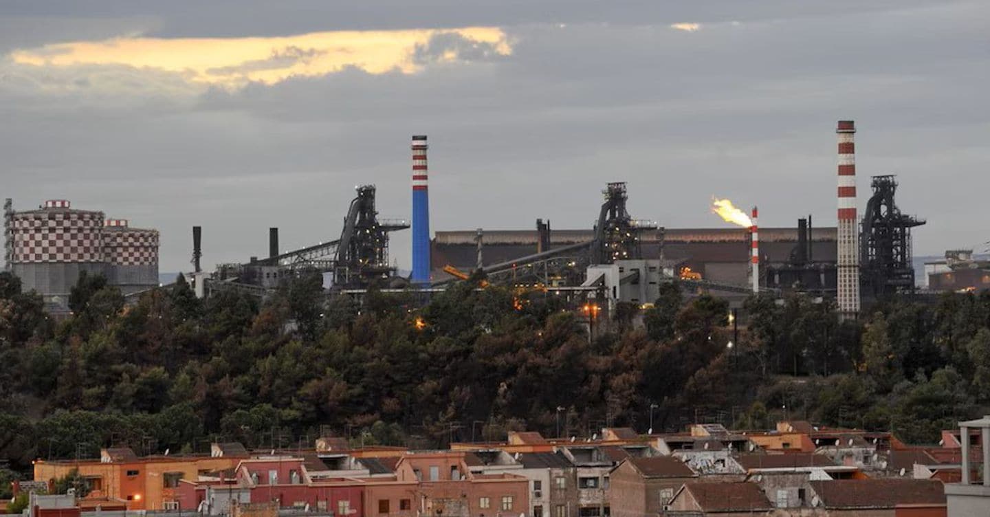 https://i2.res.24o.it/images2010/S24/Documenti/2025/07/02/Immagini/Ritagli/ex-ilva-U88053172876iES-1440x752@IlSole24Ore-Web.jpeg
