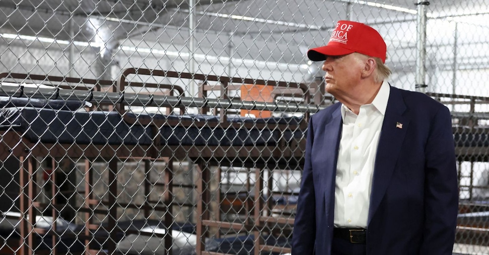 Nasce “Alligator Alcatraz”, il nuovo carcere-show di Trump tra paludi e coccodrilli