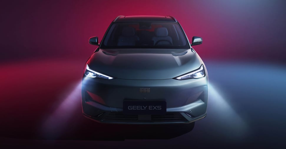 Geely, il colosso cinese sbarca in Italia con Jameel Motors. Si parte con le elettriche ma arriveranno le ibride