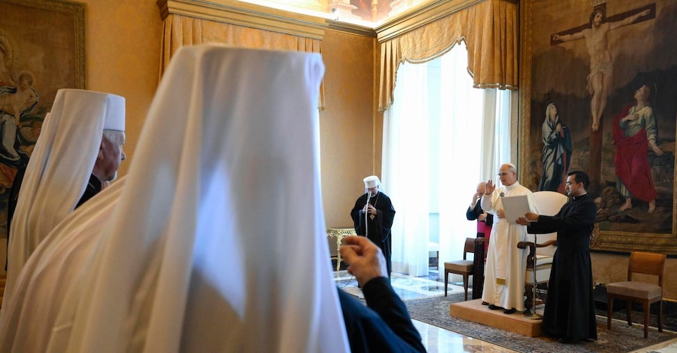 Appello del Papa per l’ambiente: «La nostra terra sta cadendo in rovina»