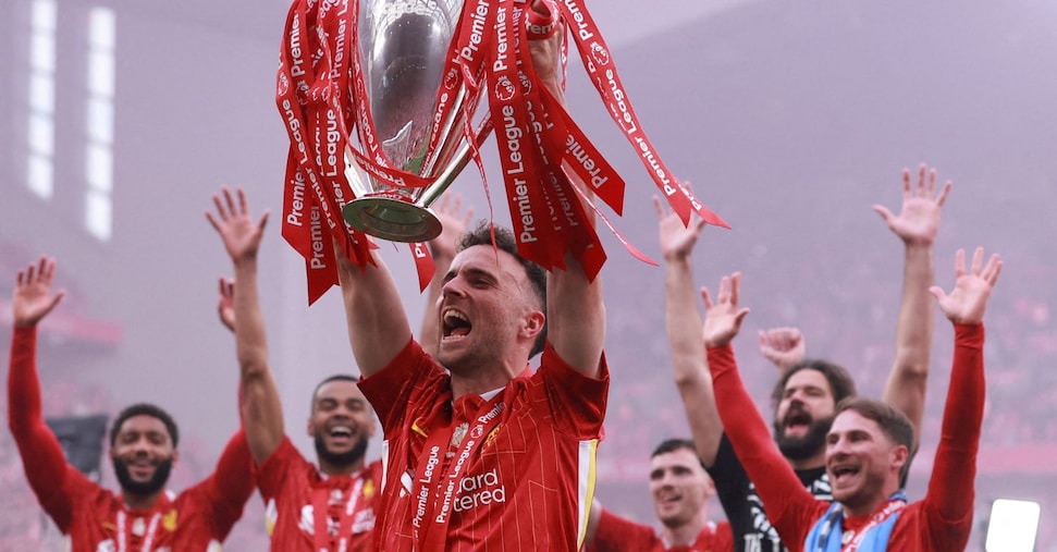 Diogo Jota, calciatore del Liverpool, muore in un incidente a Zamora