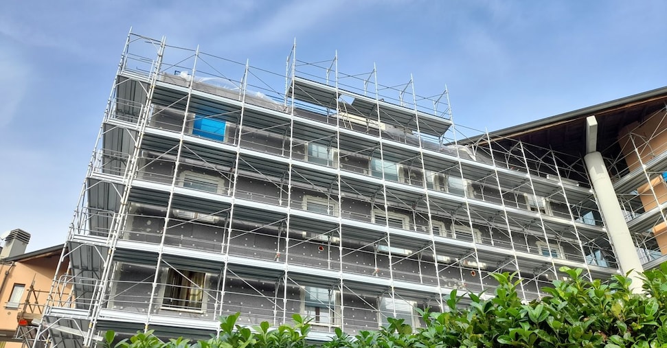 Efficienza energetica, in due anni dimezzati gli investimenti nel residenziale