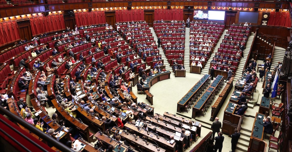 Perché la proposta di settimana corta per i deputati non convince lo stesso governo Perché la proposta di settimana corta per i deputati non convince lo stesso governo