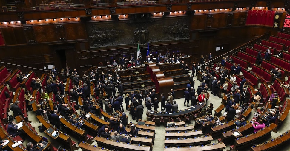 Spese militari, emendamento prevede commissione speciale