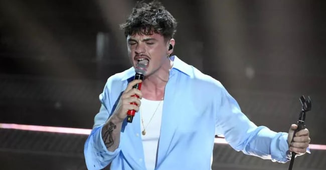 Olly primo in classifica Top of The Music Fimi GfK per singoli e album
