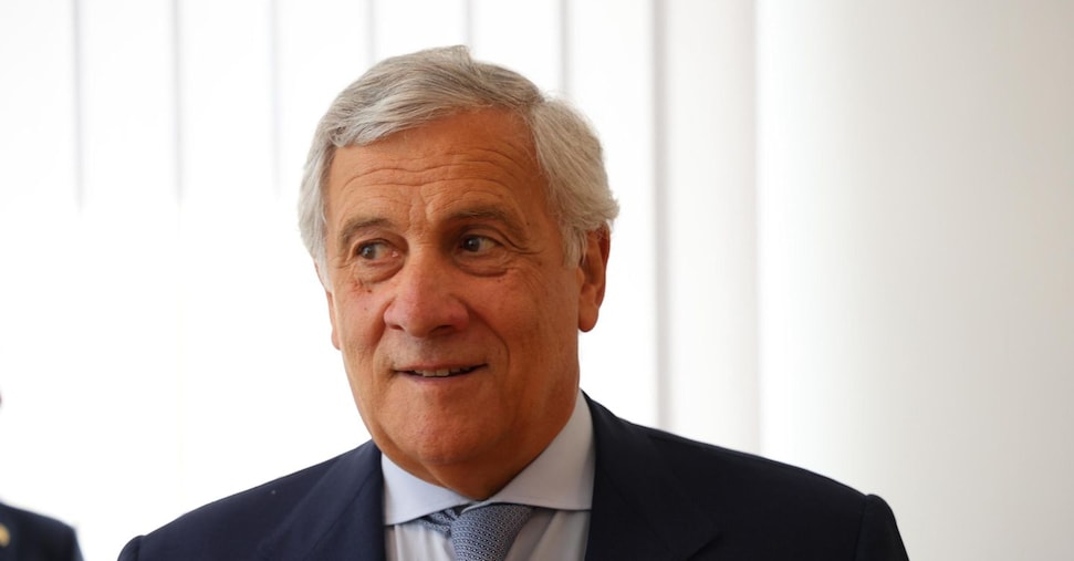 Tajani: più che la rottamazione prioritaria è la riduzione dell’Irpef. «Sui dazi l’Ue tratta, poi Trump avrà l’ultima parola» Tajani: più che la rottamazione prioritaria è la riduzione dell’Irpef. «Sui dazi l’Ue tratta, poi Trump avrà l’ultima parola»