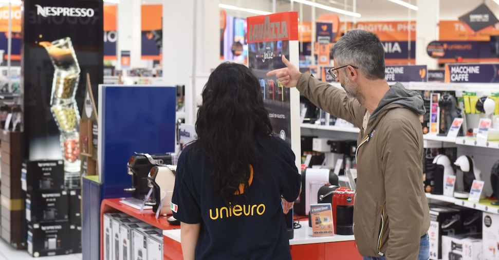 Unieuro, investimenti per oltre 250 milioni Unieuro, investimenti per oltre 250 milioni