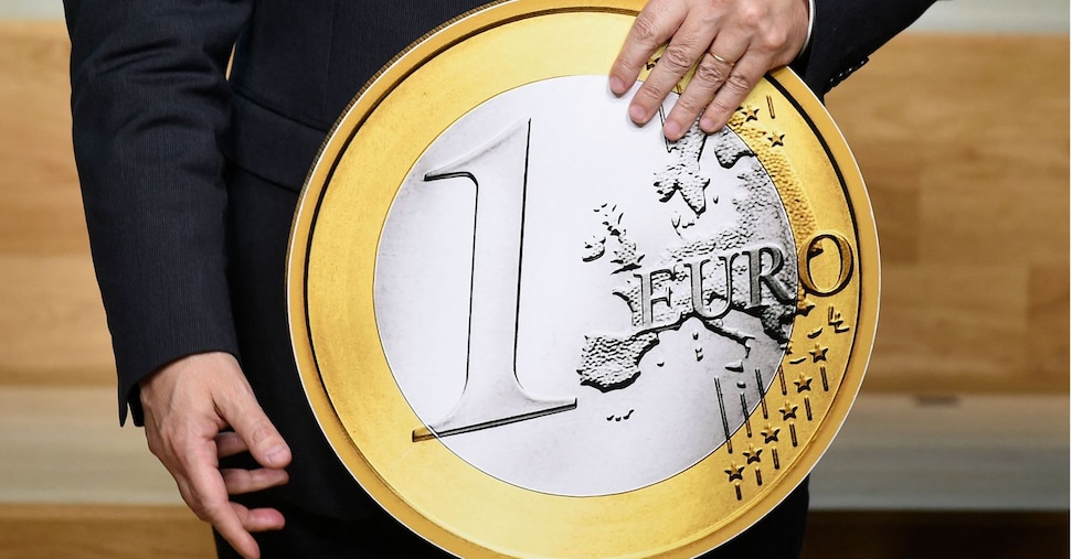 Bulgaria adotterà l’euro nel 2026: via libera dall’UE Bulgaria adotterà l’euro nel 2026: via libera dall’UE