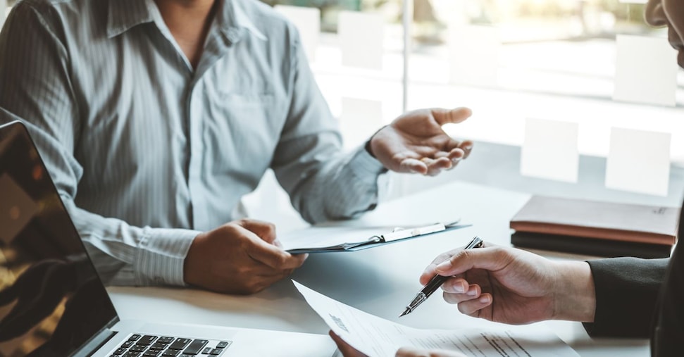 I manager italiani deludono la metà dei lavoratori: il voto complessivo è inferiore a 6 I manager italiani deludono la metà dei lavoratori: il voto complessivo è inferiore a 6