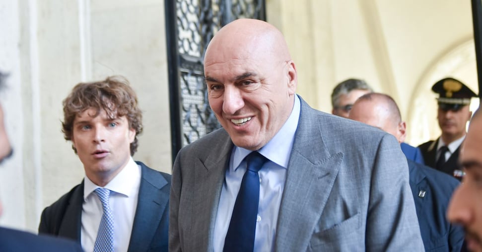 Crosetto rilancia l’emendamento sulle armi: ecco cosa prevede