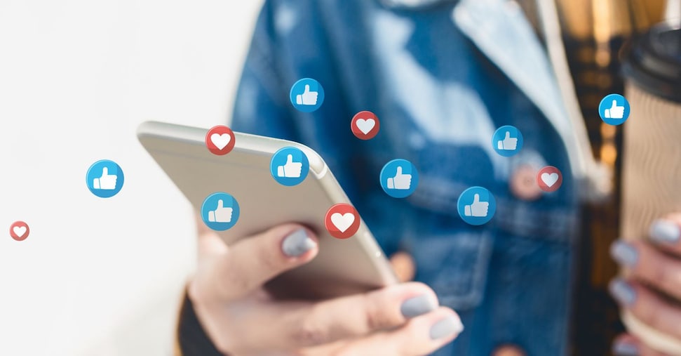 Compensi degli influencer in calo, crescono i piccoli creator. Il mercato vale 370 milioni Compensi degli influencer in calo, crescono i piccoli creator. Il mercato vale 370 milioni