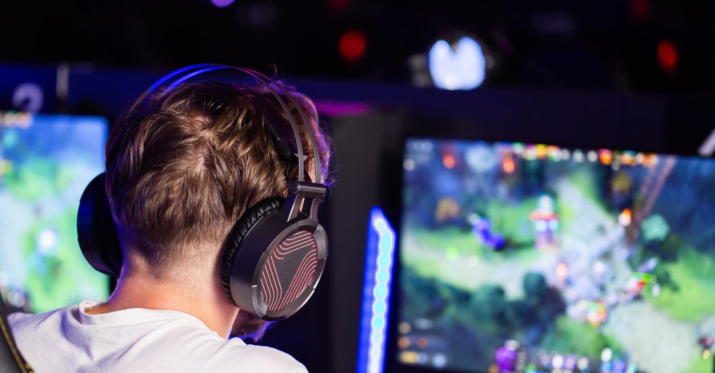 Illegittimo il divieto assoluto di slot per il gioco online nei locali pubblici