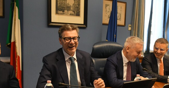 GIANCARLO GIORGETTI MINISTRO  LORENZO GUERINI  COPASIR IL MINISTRO GIORGETTI IN AUDIZIONE IN COMMISSIONE COPASIR