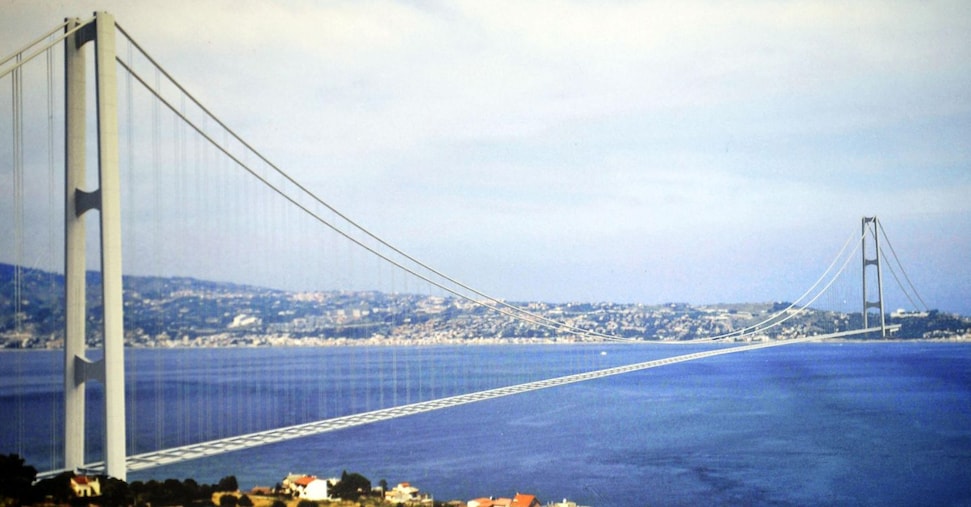 Dl infrastrutture, sì della Camera alla fiducia. Spiagge, diesel euro 5, autovelox, Ponte Stretto: tutte le novità Dl infrastrutture, sì della Camera alla fiducia. Spiagge, diesel euro 5, autovelox, Ponte Stretto: tutte le novità