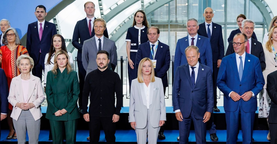 Armi all’Ucraina, dall’Italia a Francia e Germania: come si stanno muovendo i paesi Ue