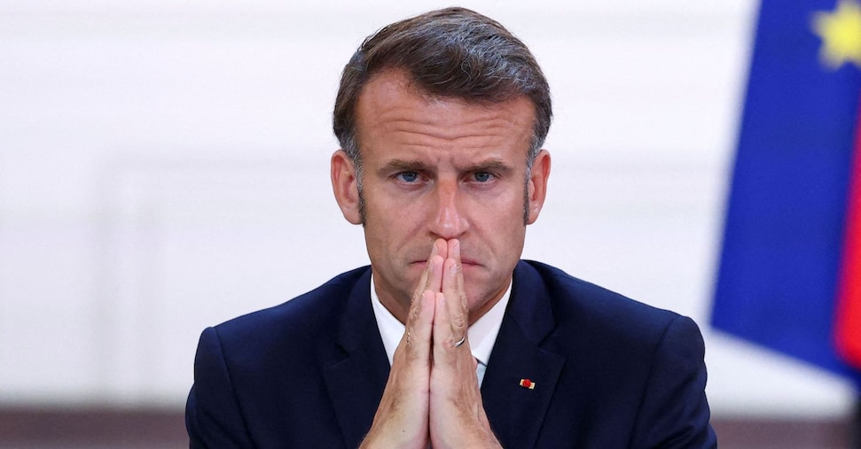 Macron: raddoppio del bilancio della difesa da oggi al 2027
