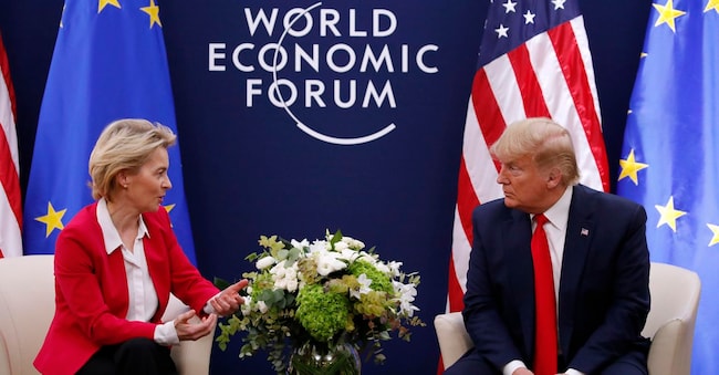 Ursula von der Leyen e Donald Trump al World Economic Forum, in una foto del 2020