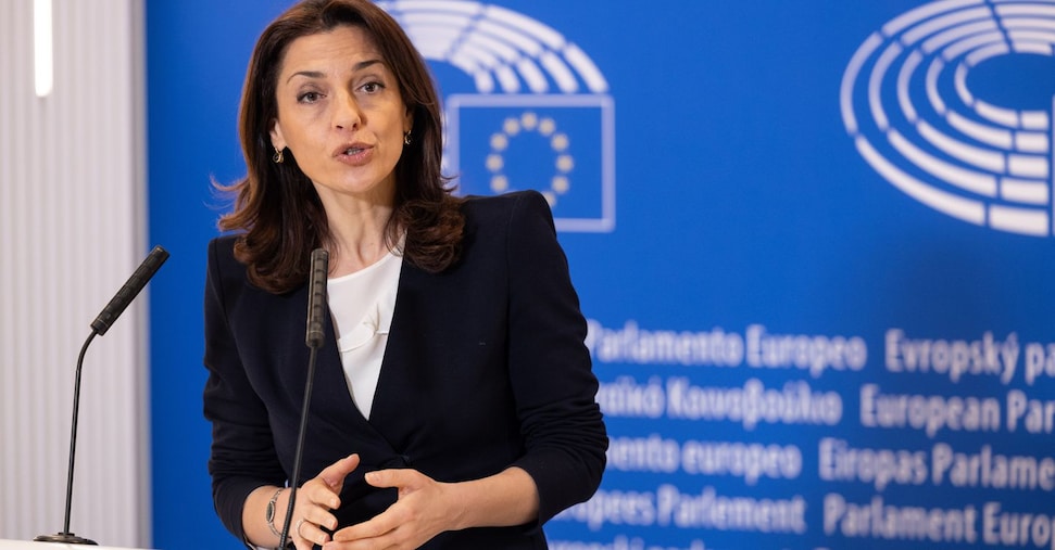 Dazi, Tinagli: «L’Europa ha le leve per rispondere a Trump, ora serve il coraggio di usarle»