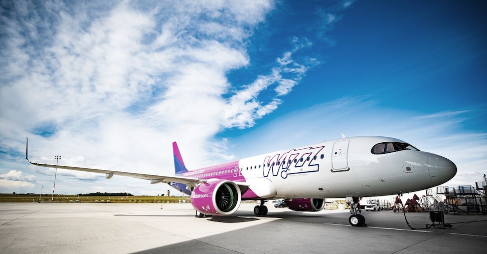 Wizz Air chiude la base di Abu Dhabi per le tensioni in Medio Oriente