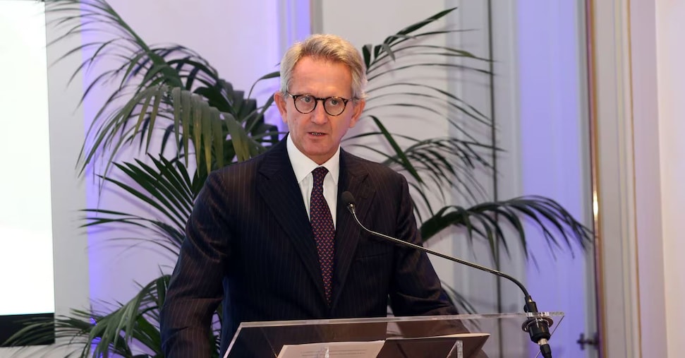 Mediobanca, Nagel: il ruolo del governo nell’ops Mps è un «elemento di anomalia»