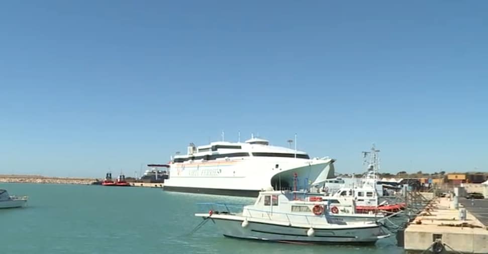 Pozzallo, bando da 15 milioni per elettrificare le banchine del porto