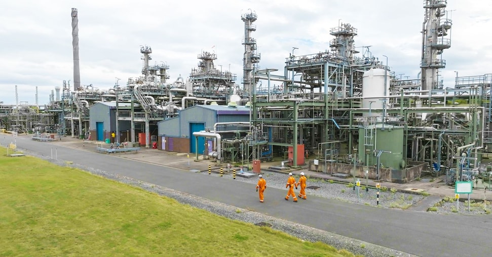 Cattura e stoccaggio del carbonio: dall’asse con il governo in Uk al progetto di Ravenna, così Eni accelera la decarbonizzazione Cattura e stoccaggio del carbonio: dall’asse con il governo in Uk al progetto di Ravenna, così Eni accelera la decarbonizzazione