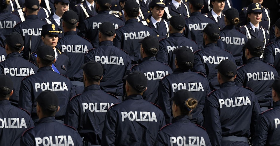 La Polizia, storia di un’evoluzione molto lenta La Polizia, storia di un’evoluzione molto lenta