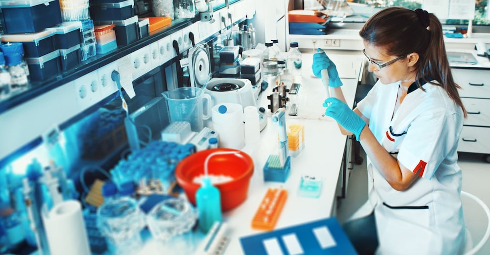 Aerospazio, tech e pharma, tra i settori dove l’Ai cambierà di più il lavoro