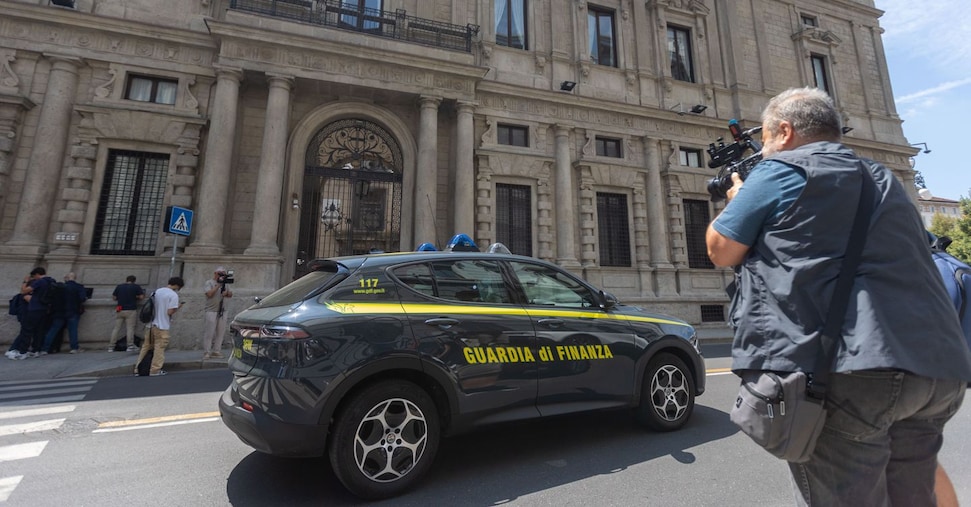 Milano, lo scenario del commissariamento del Comune. Domani il discorso di Sala in consiglio Milano, lo scenario del commissariamento del Comune. Domani il discorso di Sala in consiglio