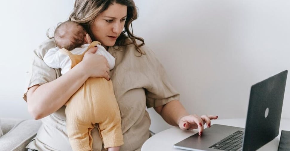 La madre intenzionale ha diritto al congedo di paternità