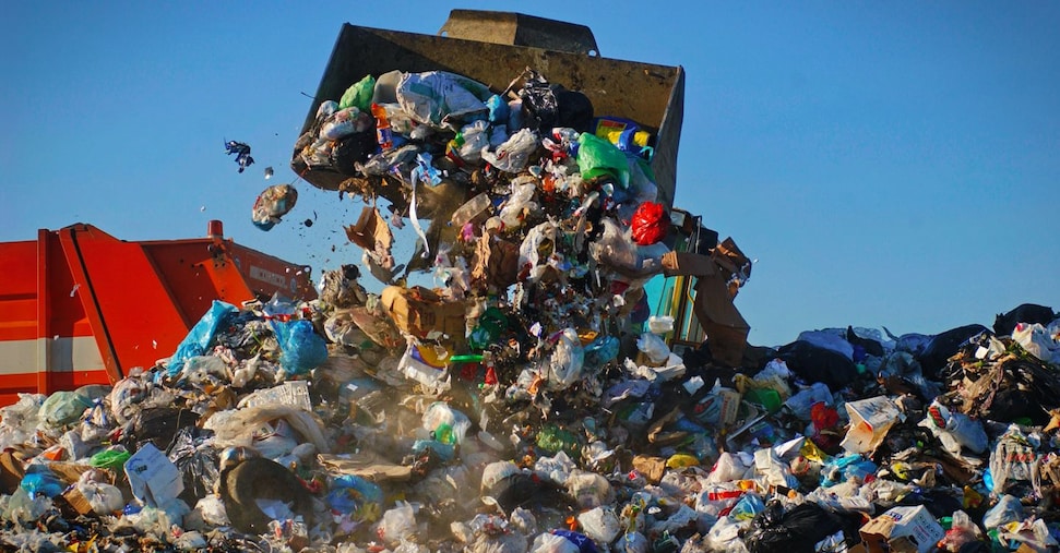 Rifiuti, per il recupero degli speciali record del 73%. In calo conferimento in discarica Rifiuti, per il recupero degli speciali record del 73%. In calo conferimento in discarica