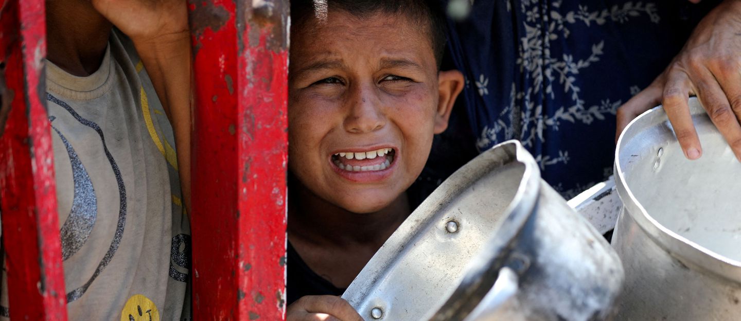 Anny bunny xxx contacted Vera after seeing she was